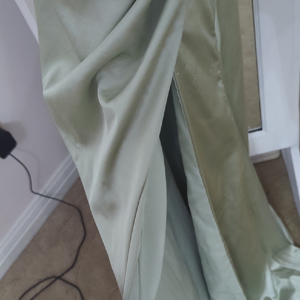 Amazon Elegant Green Satin Wedding Dress - Picture 3 of 5
